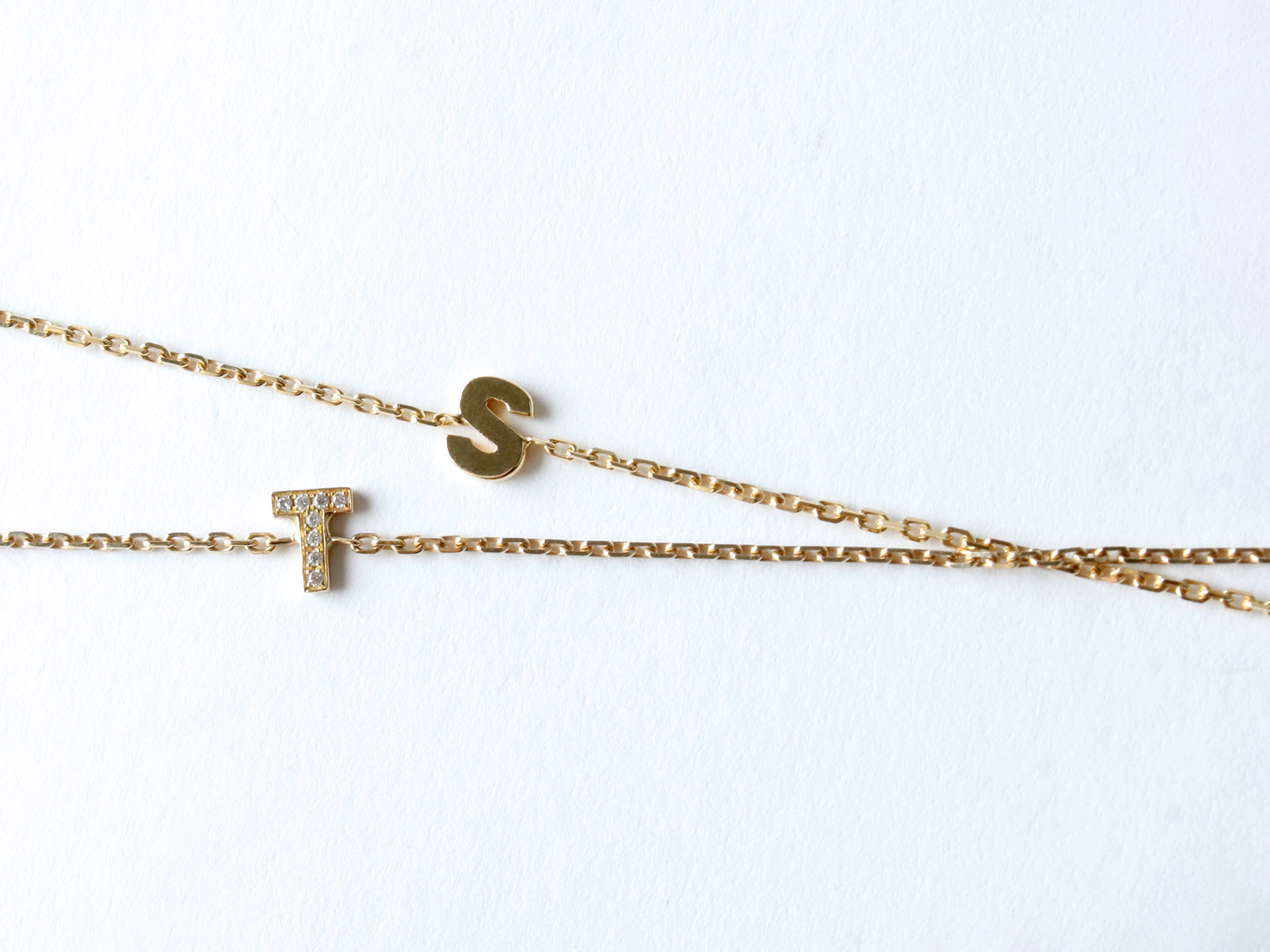 CREATE YOUR OWN ”LETTERS” ｜ H.P.FRANCE BIJOUX｜H.P.FRANCE公式サイト
